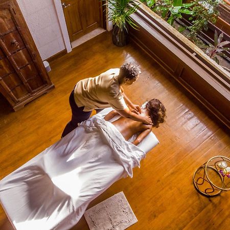 Sweetfield Manor Hotel Bridgetown Bagian luar foto