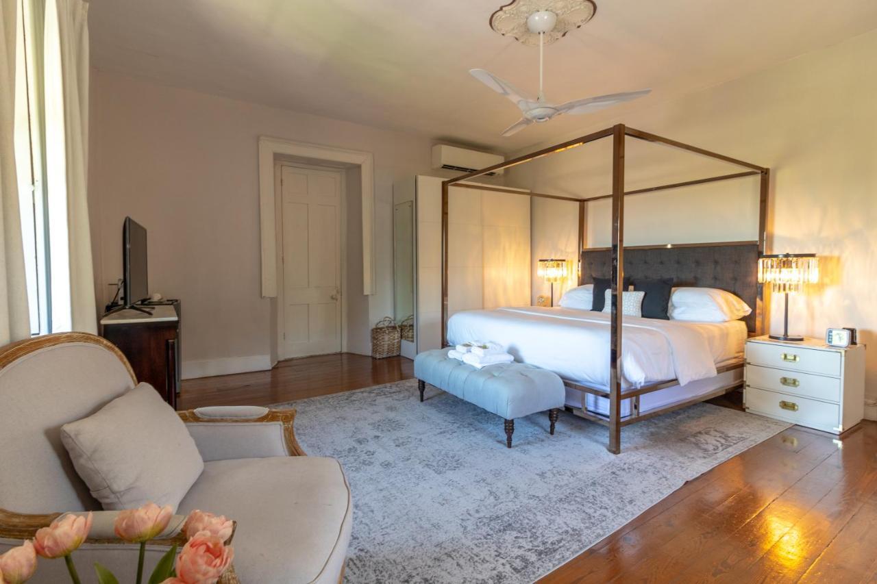 Sweetfield Manor Hotel Bridgetown Bagian luar foto