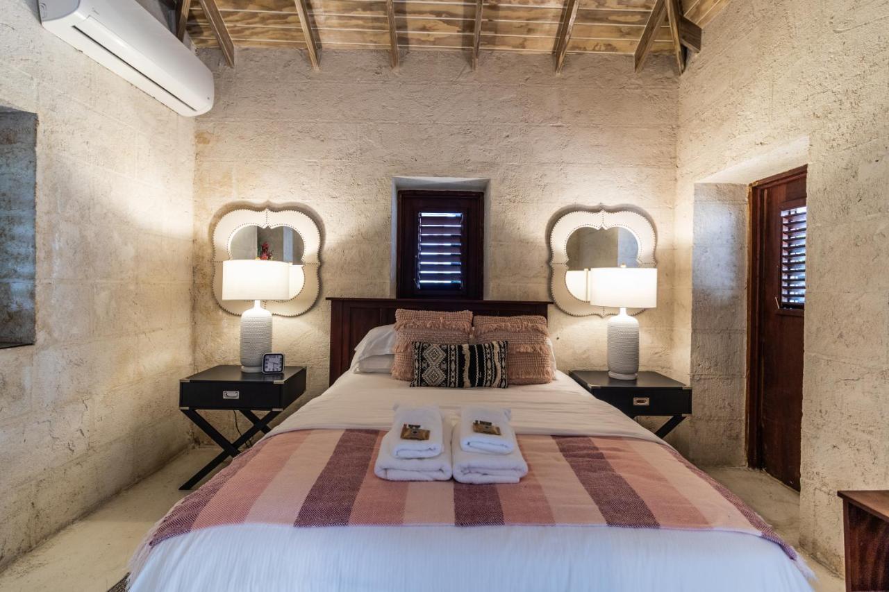 Sweetfield Manor Hotel Bridgetown Bagian luar foto