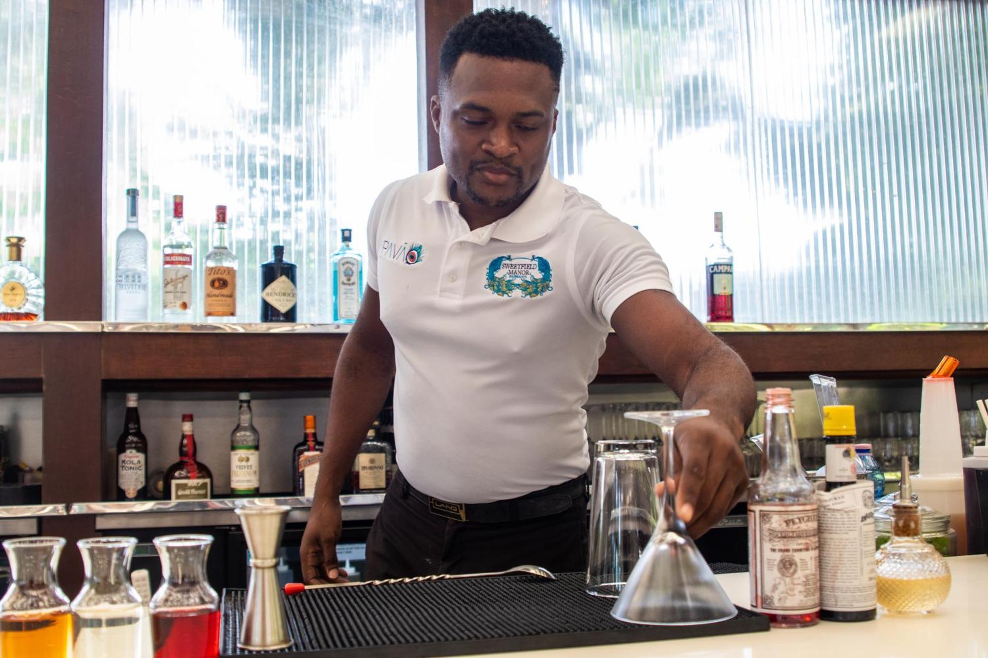 Sweetfield Manor Hotel Bridgetown Bagian luar foto